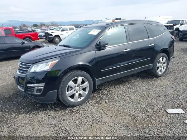 1GNKVJKD7HJ302253 2017 CHEVROLET TRAVERSE - Image 2