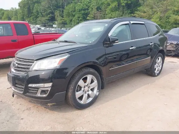 1GNKVJKD7HJ304892 2017 CHEVROLET TRAVERSE - Image 2