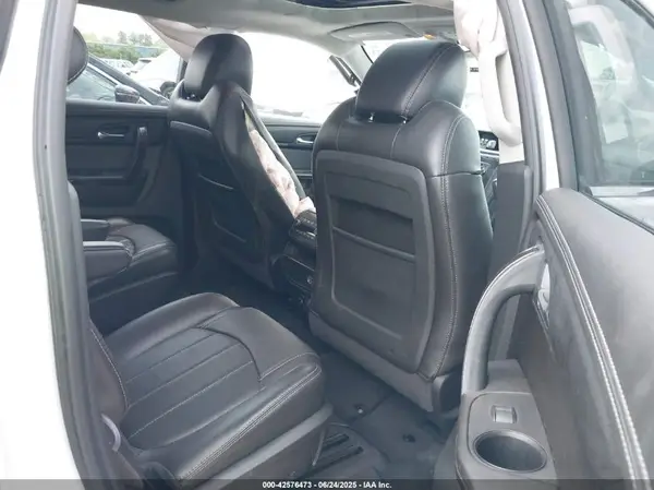 1GNKVJKD8HJ135904 2017 CHEVROLET TRAVERSE - Image 8