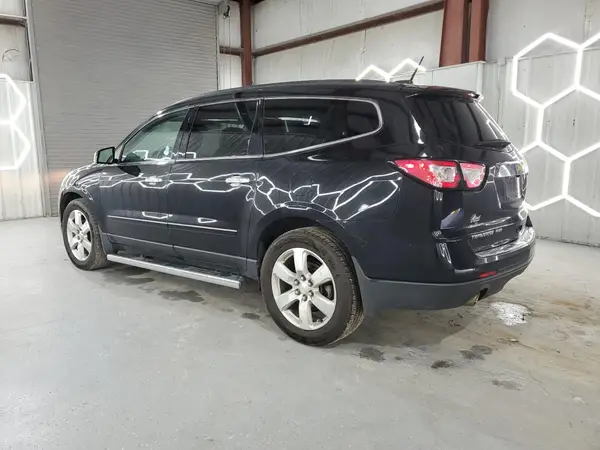 1GNKVJKD8HJ237378 2017 CHEVROLET TRAVERSE - Image 2