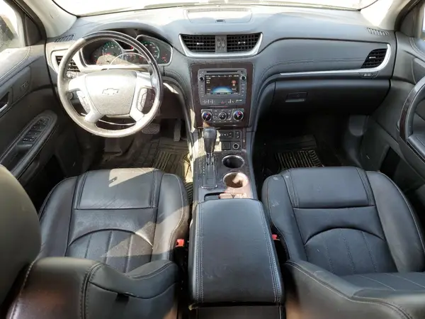 1GNKVJKD8HJ272213 2017 CHEVROLET TRAVERSE - Image 8