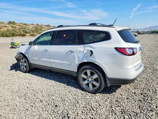 1GNKVJKD8HJ326836 2017 CHEVROLET TRAVERSE - Image 2
