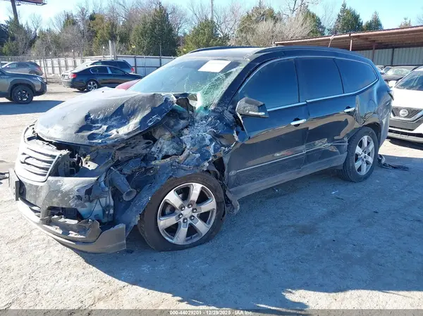 1GNKVJKD9GJ138387 2016 CHEVROLET TRAVERSE - Image 2