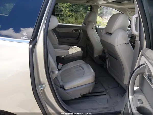 1GNKVJKD9HJ165963 2017 CHEVROLET TRAVERSE - Image 8