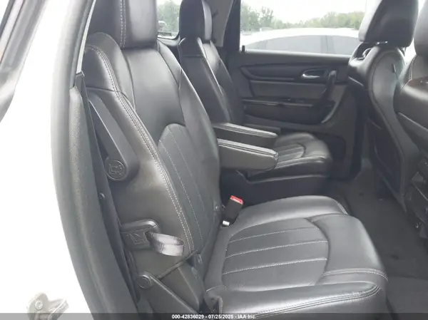 1GNKVJKD9HJ199143 2017 CHEVROLET TRAVERSE - Image 8
