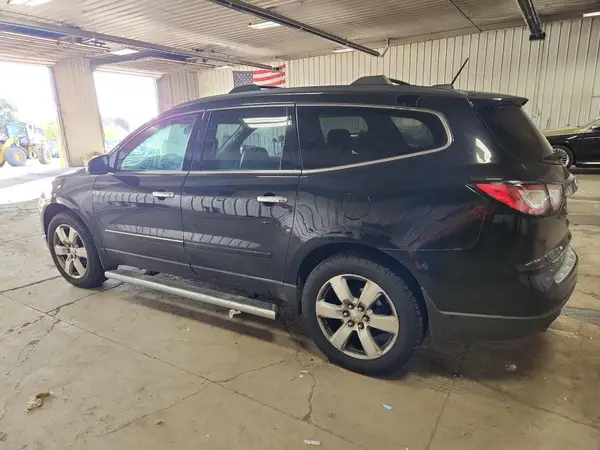 1GNKVJKD9HJ211162 2017 CHEVROLET TRAVERSE - Image 2