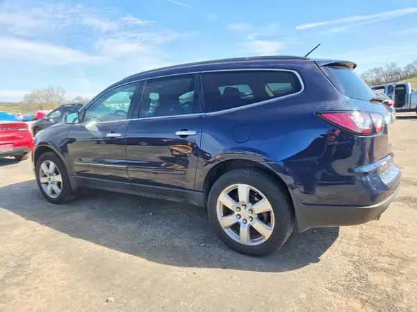 1GNKVJKD9HJ302755 2017 CHEVROLET TRAVERSE - Image 2