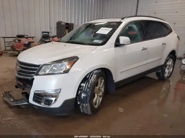 1GNKVJKD9HJ320818 2017 CHEVROLET TRAVERSE - Image 2