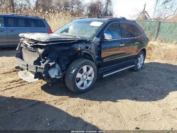 1GNKVJKD9HJ334220 2017 CHEVROLET TRAVERSE - Image 2