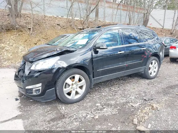1GNKVJKDXHJ148055 2017 CHEVROLET TRAVERSE - Image 2