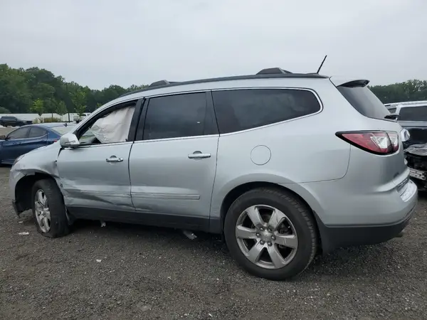 1GNKVJKDXHJ168578 2017 CHEVROLET TRAVERSE - Image 2
