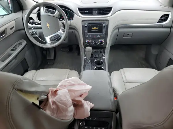 1GNKVJKDXHJ168578 2017 CHEVROLET TRAVERSE - Image 8