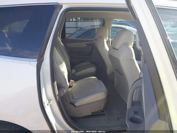 1GNKVJKDXHJ201448 2017 CHEVROLET TRAVERSE - Image 8