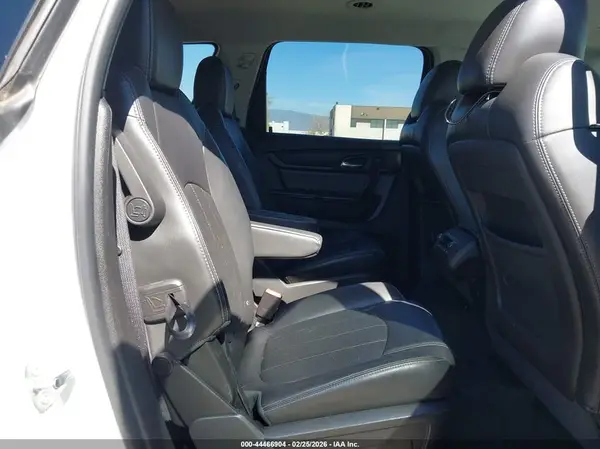1GNKVJKDXHJ327681 2017 CHEVROLET TRAVERSE - Image 8