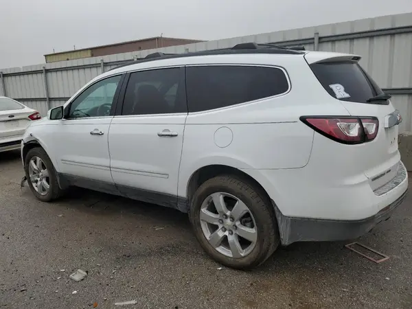 1GNKVJKDXHJ341757 2017 CHEVROLET TRAVERSE - Image 2