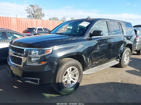 1GNLCDEC0HR204441 2017 CHEVROLET TAHOE - Image 2
