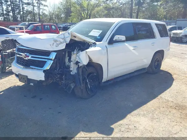 1GNLCDEC0HR230893 2017 CHEVROLET TAHOE - Image 2