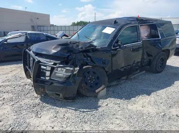 1GNLCDEC0HR363329 2017 CHEVROLET TAHOE - Image 2