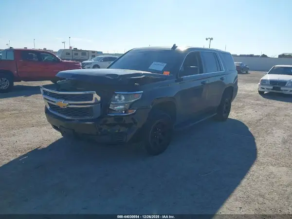 1GNLCDEC0JR251572 2018 CHEVROLET TAHOE - Image 2