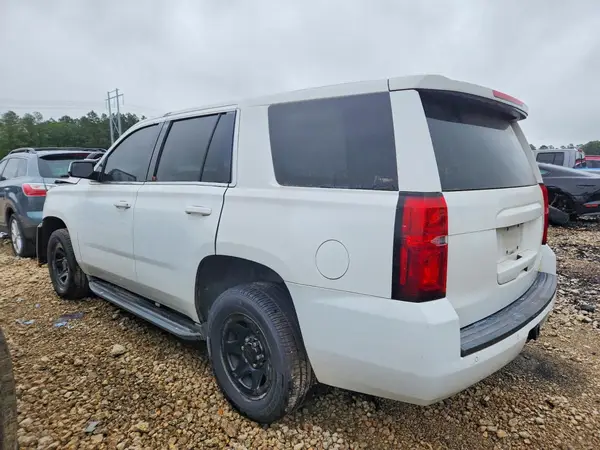 1GNLCDEC1GR375438 2016 CHEVROLET TAHOE - Image 2