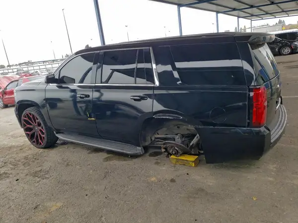 1GNLCDEC1HR374405 2017 CHEVROLET TAHOE - Image 2