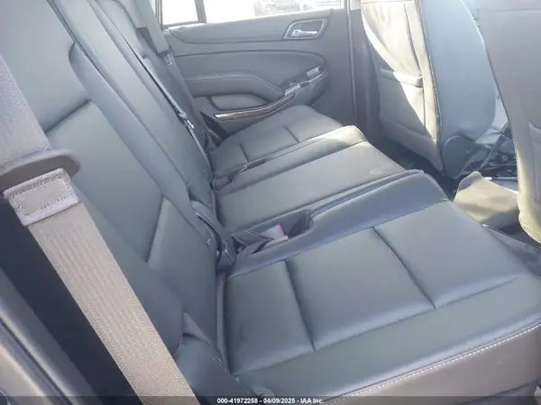 1GNLCDEC1KR234717 2019 CHEVROLET TAHOE - Image 8