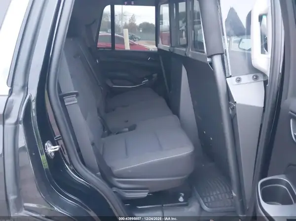 1GNLCDEC1KR241442 2019 CHEVROLET TAHOE - Image 8