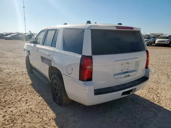 1GNLCDEC1LR240678 2020 CHEVROLET TAHOE - Image 2