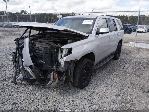 1GNLCDEC2JR166068 2018 CHEVROLET TAHOE - Image 2