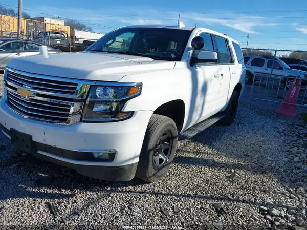 1GNLCDEC2KR217926 2019 CHEVROLET TAHOE - Image 2