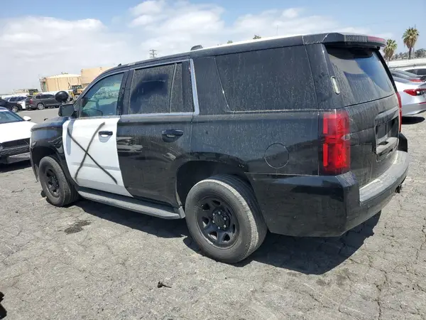 1GNLCDEC2KR244186 2019 CHEVROLET TAHOE - Image 2