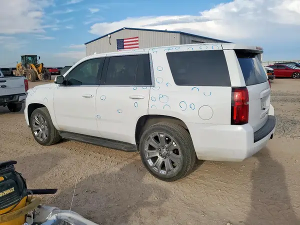 1GNLCDEC2LR111557 2020 CHEVROLET TAHOE - Image 2