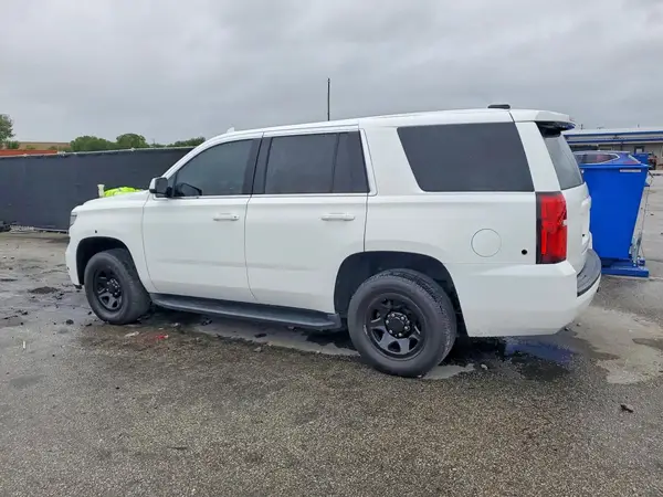1GNLCDEC2LR266724 2020 CHEVROLET TAHOE - Image 2