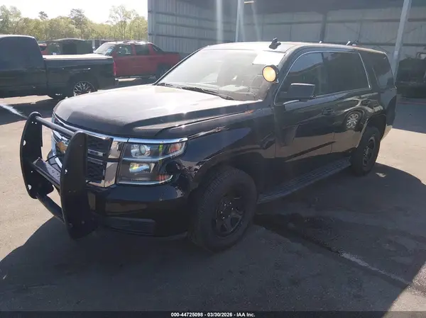 1GNLCDEC3JR338432 2018 CHEVROLET TAHOE - Image 2