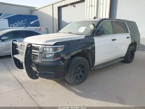 1GNLCDEC3KR231768 2019 CHEVROLET TAHOE - Image 2