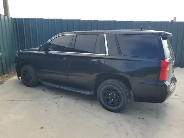 1GNLCDEC4HR323898 2017 CHEVROLET TAHOE - Image 2