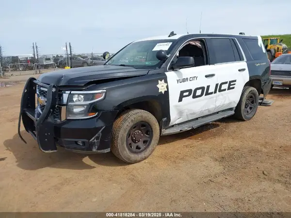 1GNLCDEC4HR347859 2017 CHEVROLET TAHOE - Image 2