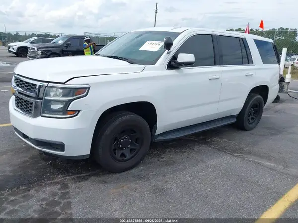 1GNLCDEC4JR223676 2018 CHEVROLET TAHOE - Image 2
