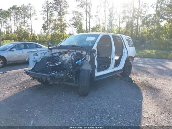 1GNLCDEC4JR275440 2018 CHEVROLET TAHOE - Image 2