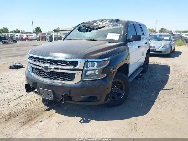 1GNLCDEC4KR150293 2019 CHEVROLET TAHOE - Image 2