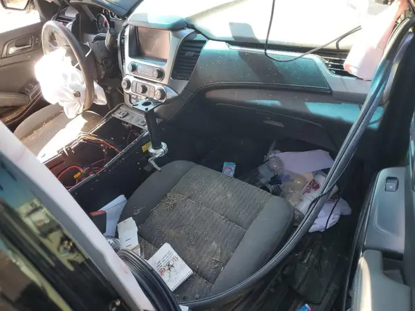 1GNLCDEC4KR198795 2019 CHEVROLET TAHOE - Image 8