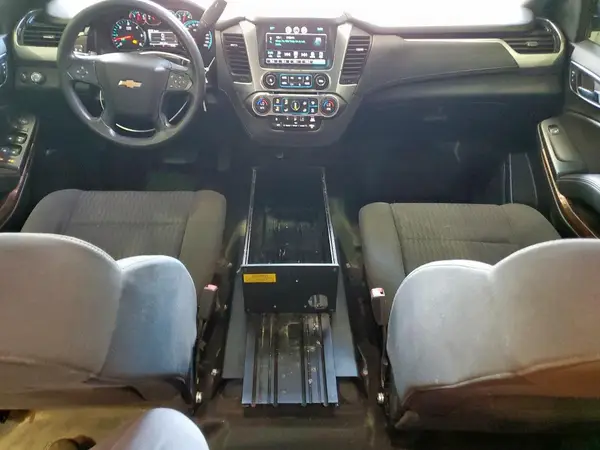 1GNLCDEC4KR221203 2019 CHEVROLET TAHOE - Image 8