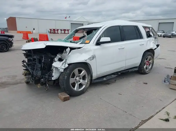 1GNLCDEC5KR242741 2019 CHEVROLET TAHOE - Image 2