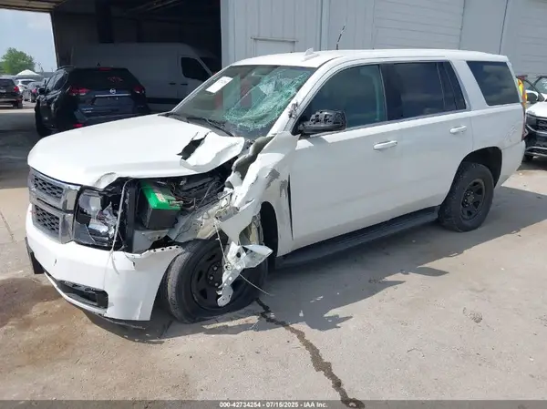1GNLCDEC6JR182144 2018 CHEVROLET TAHOE - Image 2