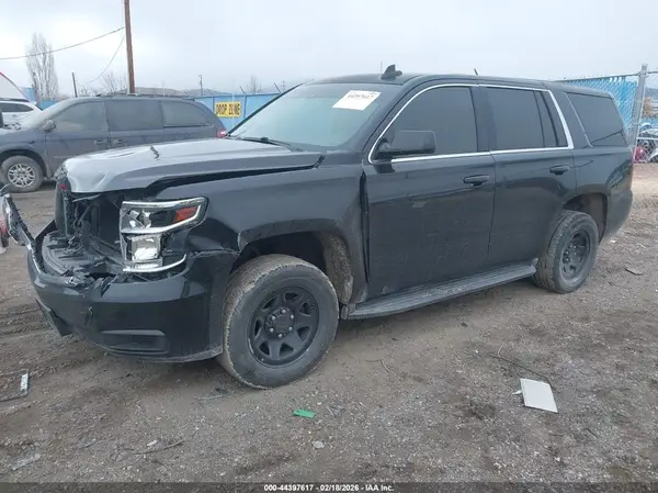 1GNLCDEC6KR243784 2019 CHEVROLET TAHOE - Image 2