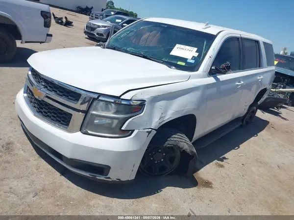1GNLCDEC7KR342498 2019 CHEVROLET TAHOE - Image 2