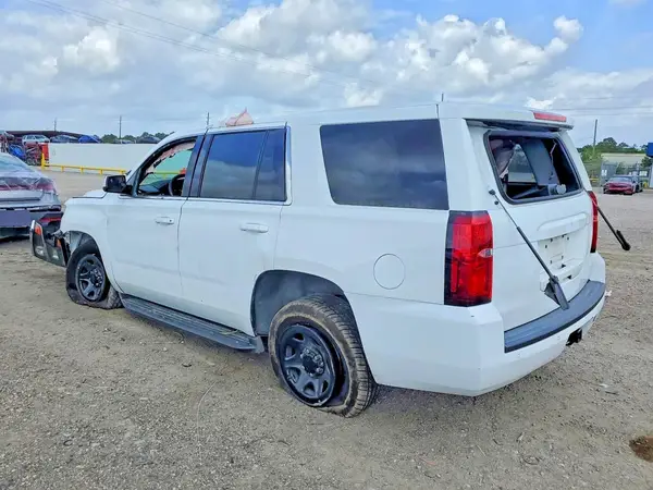 1GNLCDEC7LR270770 2020 CHEVROLET TAHOE - Image 2