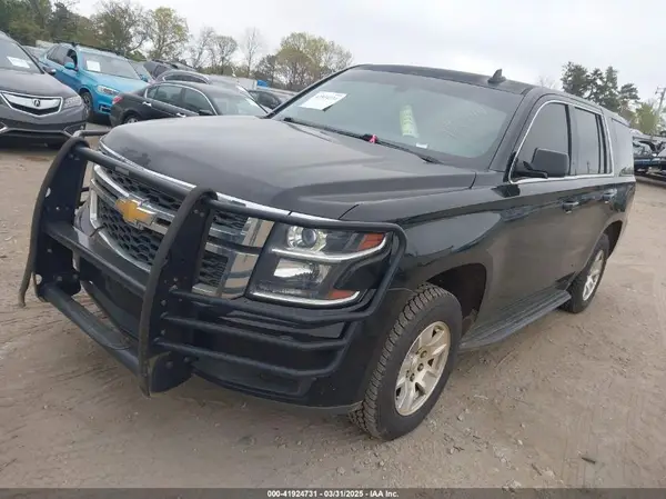 1GNLCDEC8HR304853 2017 CHEVROLET TAHOE - Image 2