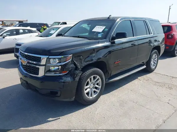 1GNLCDEC8HR371629 2017 CHEVROLET TAHOE - Image 2