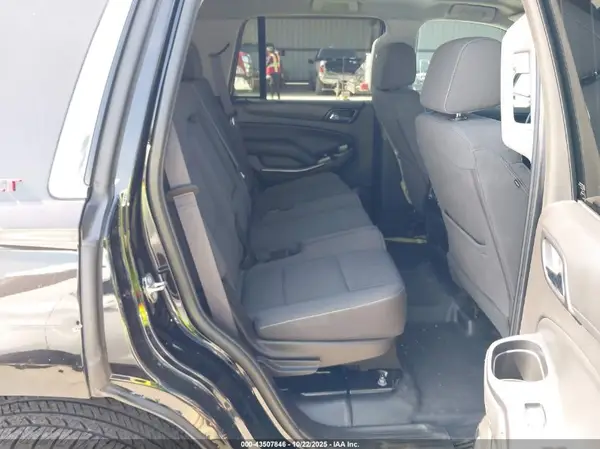1GNLCDEC8HR371629 2017 CHEVROLET TAHOE - Image 8